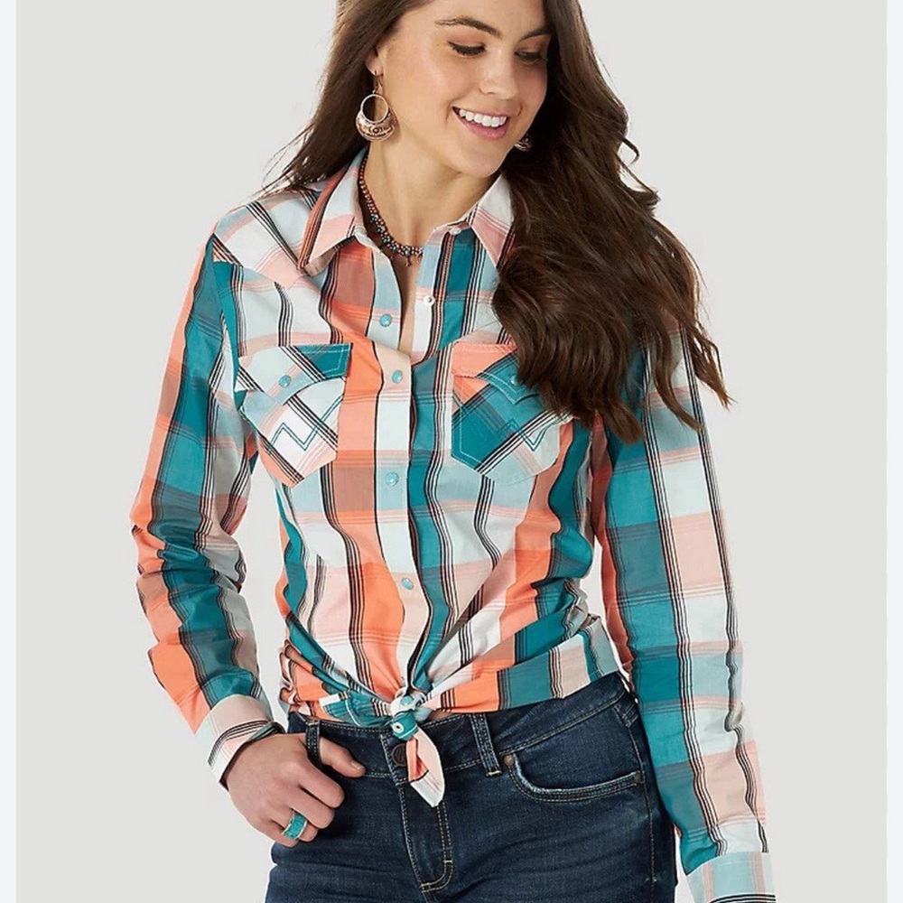Wrangler Women’s Retro Western Shirt - NEW WITH TAGS - Large